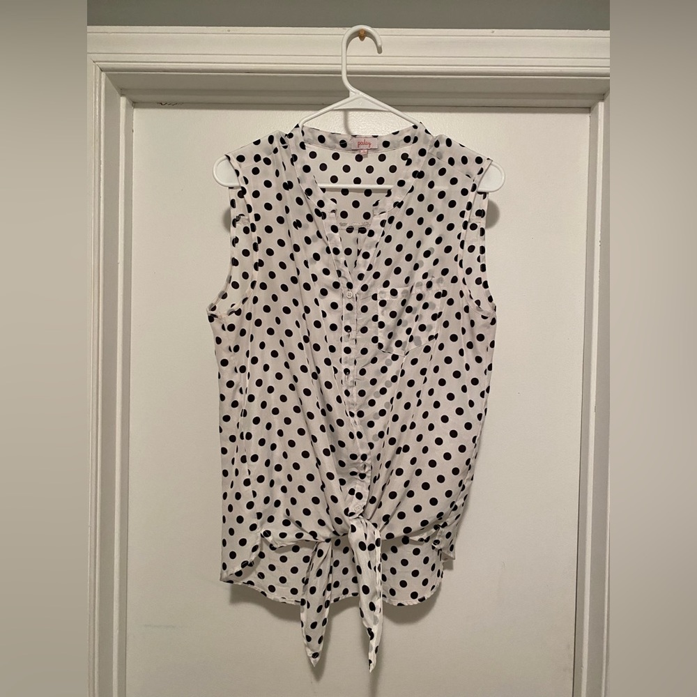Polka dot tie front tank